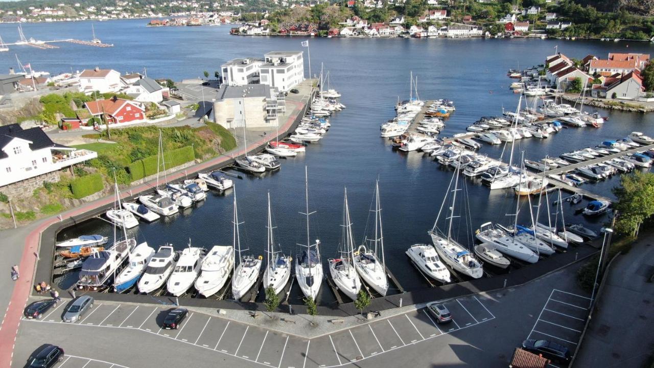 Apartment Fin Leilighet, Sentralt Og Sjonaert,med Parkering