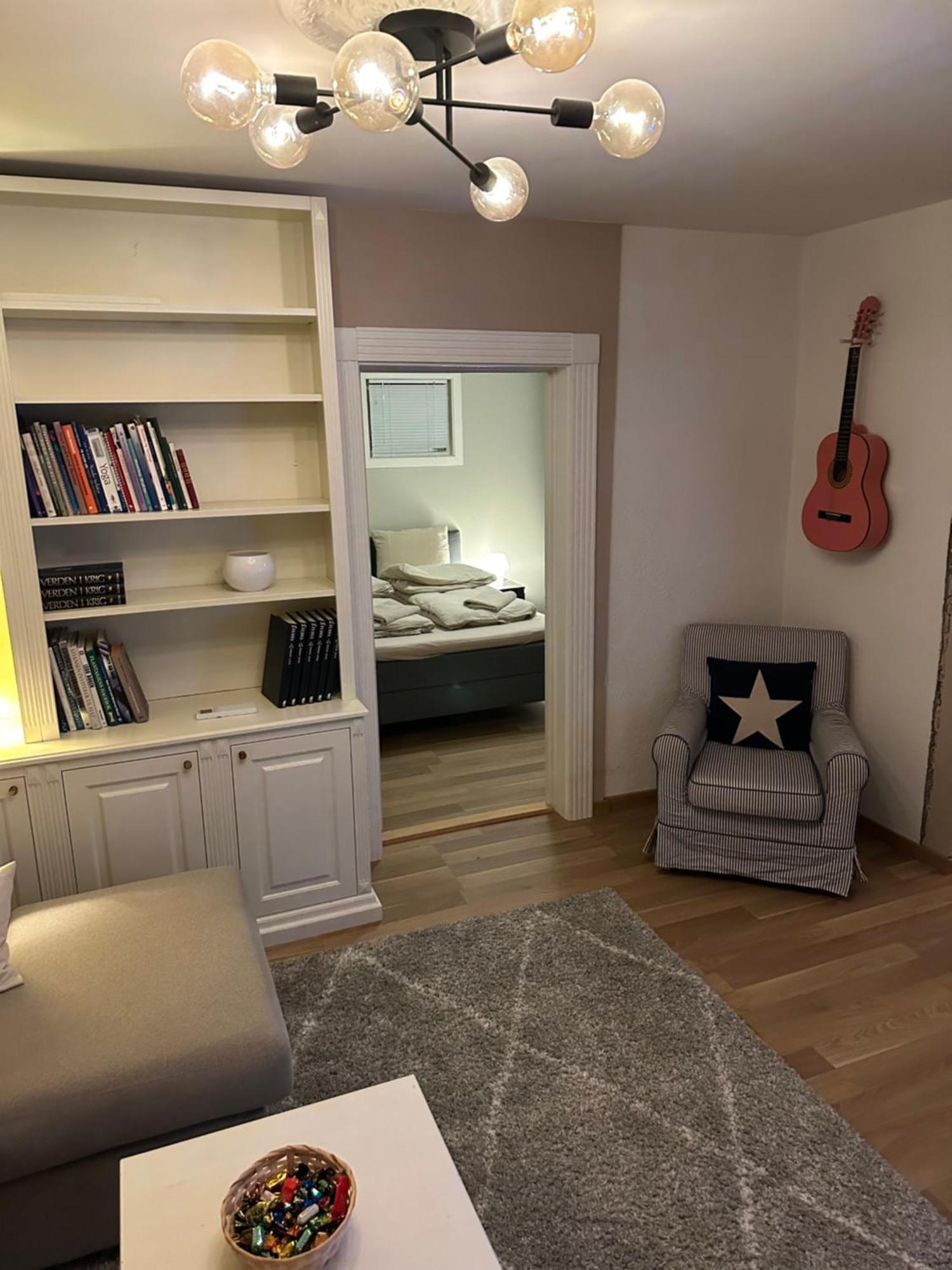 Apartment Fin Leilighet, Sentralt Og Sjonaert,med Parkering