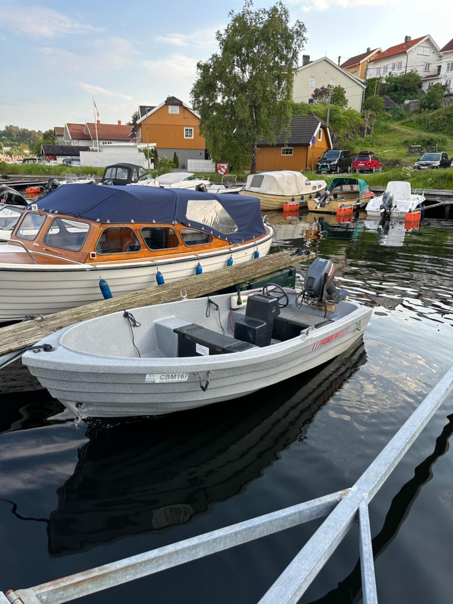Fin Leilighet, Sentralt Og Sjonaert,med Parkering *